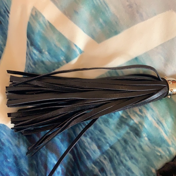 Gucci Black Leather Small Tassel Britt Hobo - Picture 10 of 10